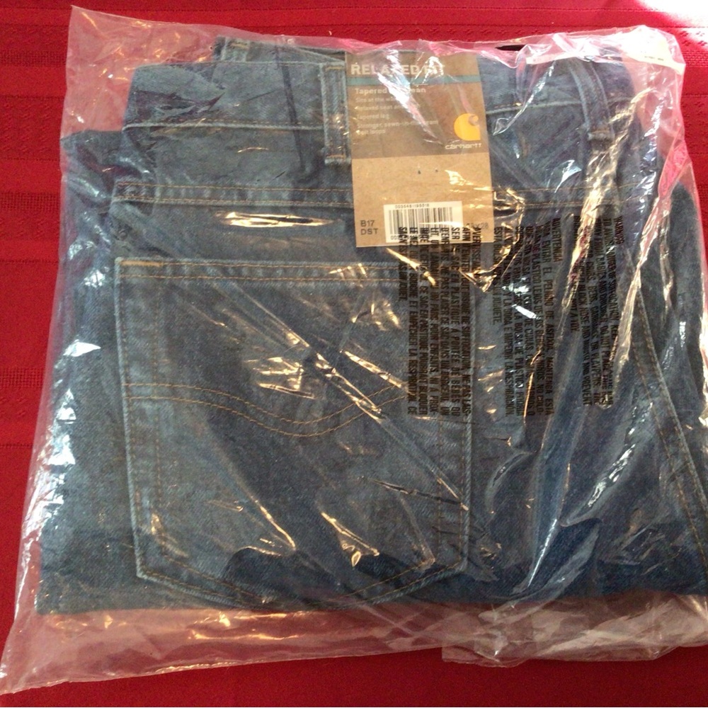Carhartt brand new in pack with tags. Relaxed fit jeans